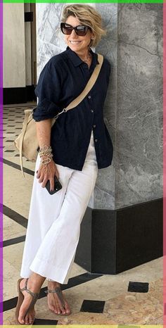 Make your outfit more stylish with a chic scarf. #ootd #outfits #fashion Poolside Glamour, White Pants Outfit, Stylish Outfits For Women Over 50, 60 Fashion, Miami Fashion, Fashion Pieces, Style Streetwear, Fashion Over 50, Looks Style