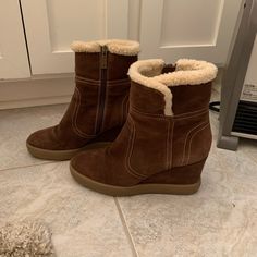 Suede And Shearling Aquatalia Boots. So Cute The Perfect Small Wedge To Give A Little Height But Still Comfortable Worn Maybe 3 Times. Size 7.5 Brown Suede Platform Wedge Boots, Brown Wedge Heel Boots For Winter, Aquatalia Boots, Womens Shoes Wedges, Wedge Boot, So Cute, Wedges, Size 7, Women Shoes