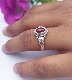 !! WELCOME TO OUR SHOP RADHE SHYAMA JEWELLERS !! !!WE WORK ON CUSTOMER'S TRUST AND THEIR HAPPINESS !! ## 925 SILVER RED ONXY STATEMENT RING ## ITEM DETAILS:- HANDMADE PRODUCT  MAKE WITH LOVE AND CARE HIGHLY FINISHED AND POLISHED  ------------------------------- MATERIAL:-  SILVER   GEMSTONE:- RED ONYX STONE SIZE :-3mm to 5mm FINISH:-  OXIDIZED WITH HEND POLISHED, SILVER POLISHED  WEIGHT:--   3gm - 5gm APPROX  -------------------------------- ##DELIVERY TIME --  WE WILL MAKE YOUR ORDER IN 3-4 DAY Oval Stackable Rings For Gift, Oval Hallmarked Crystal Ring Gift, Oval Hallmarked Rings For Gift, Hallmarked Oval Crystal Ring Gift, Oval Hallmarked Rings As Gift, Handmade Adjustable Oval Ruby Ring, Handmade Adjustable Birthstone Ring, Handmade Oval Birthstone Ring, Spiritual Oval Birthstone Ring As Gift