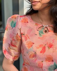 Kurti Sleeves Designs Latest Fashion, Floral Print Kurti, Neck Models, Latest Kurti Designs, Printed Kurti Designs, Dress Designs For Stitching, Onam Outfits, Salwar Neck Designs, Sewing Sleeves