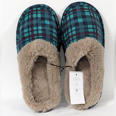 Brand New With Tag. Women's Green Super Soft & Comfy Green Plaid Slippers. Size 6. Smoke Free Home. Green Cushioned Synthetic Slippers, Green Synthetic Slippers With Round Toe, Green Cushioned Slippers With Round Toe, Green Round Toe Slippers With Cushioned Footbed, Green Cushioned Round Toe Slippers, Green Non-slip Closed Toe Slippers, Green Cushioned Flat Slippers, Green Closed-toe Winter Slippers, Christmas Slippers