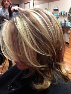 Chunky Blonde Highlights, Long Hair Highlights, Hair Highlights And Lowlights, Short Brown Hair, Dark Blonde Hair, Penteado Cabelo Curto