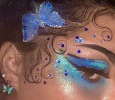 Fun Colorful Makeup, No Ordinary Girl, Artsy Makeup, Face Art Makeup, Cute Makeup Looks, Makeup Eye Looks