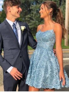 School Dance Dresses Short, Dance Dresses Short, Prom Dresses Open Back, Blue Lace Prom Dress, Prom Dress Green, Dresses Open Back, Lace Prom Dresses, School Dance Dresses, Cute Homecoming Dresses