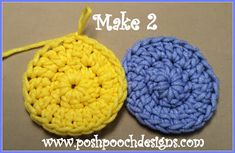 two crocheted potholders with the words make 2