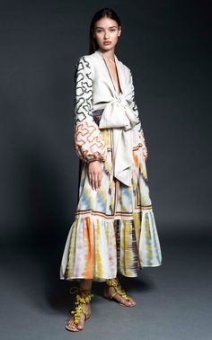 Vogue 2022, Runway 2023, Moda Kimono, Colombian Fashion, Parisian Chic Style, Resort 2023, Resort Fashion, 2023 Collection, Linen Blouse