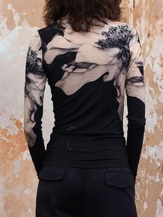 Floral Elegance: Skinny Long Sleeve Mock Neck T-Shirts with Flower Print Mock Neck And T Shirt, Flower Print, Neck Designs, T Shirt Top, Flower Prints, Mock Neck, Shirts Tops, Long Sleeves, T Shirts