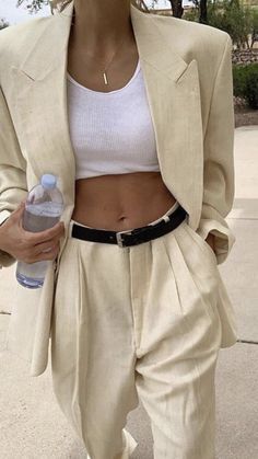 Neue Outfits, Looks Street Style, American Beauty, Fashion Streetwear, Vogue Fashion, Basic Outfits, Looks Style