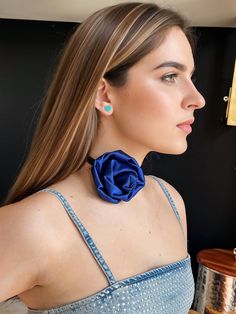 Denim outfit navy Blue satin rose choker necklace exuding Victorian Blue Jewerly, Navy Blue Accessories, Choker Outfit, Blue Rose Flower, Surprise Your Girlfriend, Rose Choker, Victorian Romance, Choker Handmade, Victorian Pendants