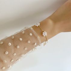 Bracelet For Bride, Flower Station, Pearl Flowers, Station Bracelet, Pearl Collection, Pearl Flower, Freshwater Cultured Pearls, Flower Bracelet, Precious Gems