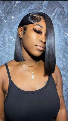 Quick Weave Hairstyles Bobs, Black Women Updo Hairstyles, Bob Hairstyles For Black Women, Side Part Bob, Hair Accessories Braids, Bob Cut Wigs, Quick Natural Hair Styles, Hair Due