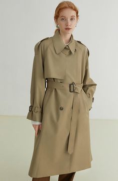 Double-Breasted Loose Mid-Length Melton Trench Coat https://chiclara.com/products/double-breasted-loose-mid-length-melton-trench-coat-fano-studios chiclara #Hot Street Jacket, Fit Clothes, Womens Windbreaker, Fits Clothes, Double Breasted Trench Coat, Autumn Clothes, England Fashion, Fall Coat, Trench Coats Women