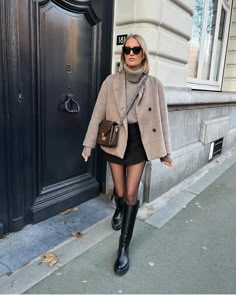 Paris Street Style Autumn, Paris January Fashion, Date Night Outfit Paris, Paris Fashion Autumn, Paris Winter Outfit 2023, Winter Skirt Outfit With Coat, Paris Outfit Inspo Fall, Arket Coat Outfit, City Autumn Outfits