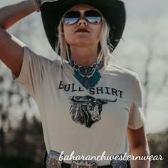 Cute Christmas Clothes, Ranch Outfits, Country Girl Outfits, Western Grunge, Cute Cowgirl Outfits, Bulls Shirt, Country Fits, Western Fits, Southern Outfits