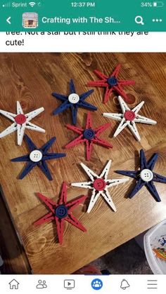 Fouth Of July Crafts, Patriotic Crafts Diy, Clothespin Crafts Christmas, American Flag Crafts, Clothespin Diy Crafts, Wooden Clothespin Crafts, Patriotic Diy, Americana Crafts, Burp Clothes