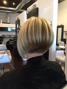 Bob Pendek, Stacked Bob Hairstyles, Stacked Bobs, Stacked Bob, Bob Haircut For Fine Hair