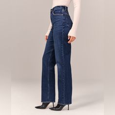 Size 26 Short, Curve Love Vintage Denim On-Trend 90's-Style Ultra High Rise Straight Jeans In Our Signature Curve Love Fit With Built-In Stretch For Superior Comfort Featuring Our Highest Rise That Sits At Your Natural Waist And Looks Great With Your Shirt Tucked Or Untucked. Curve Love Features An Additional 2" Through The Hip And Thigh To Help Eliminate Waist-Gap. With Refined Details And A Vintage Feel From Top To Bottom, This Style Features A Full-Length Leg, Dark Wash And Clean Hem. Pocket Dark Wash Jeans For Work, High Waisted Jeans Straight Leg, Bootcut High Waisted Jeans, Dark Wash Straight Leg Jeans Outfit, Denim Shirt Outfit Fall, Dark Wash Jeans Outfit, Dark Blue Straight Jeans, Dark Denim Jeans Outfit, Dark Washed Jeans Outfit