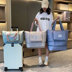 Material: Oxford Cloth Features: Expansion Pattern: Solid Color Style: Urban Simplicity Fashion Element: Splicing Occasion: Leisure Travel Womens Gym Bag, Waterproof Travel Bag, Compact Bag, Handbag Outfit, Workout Bags, Travel Handbags, Wet Clothes, Travel Duffel, Women Pink