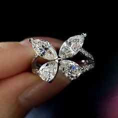 Radiant Cut Engagement Rings, Promise Ring Gift, Jewelry Wedding Rings, Silver Wedding Bands, Proposal Ring, Engagement Ring Cuts, Love Ring, Butterfly Design, Moissanite Diamonds