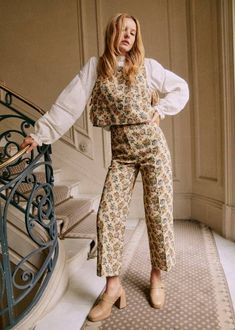 Unleash your inner French girl with the Sezane Winter Collection! Discover how to create effortlessly chic outfits that will make you feel like you're strolling down the Champs-Élysées. 🥂 Don't forget to pin your favorite looks!