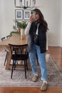 Get inspired with 11 fresh ways to wear your Birkenstock clogs. Whether dressing up or down, these outfit ideas will keep you fashion-forward. #BirkenstockClogs #BostonClogs #OutfitInspiration Jean Pants Outfits Fall, Sling Back Mules Outfit, Fall Shoes With Dress 2024, Cozy Clogs Outfit, Boston Clog Fall Outfit, Women Must Have Clothes, Women’s Casual Outfit Fall, September Outfit Aesthetic, Fall Outfit With Birkenstock Clogs