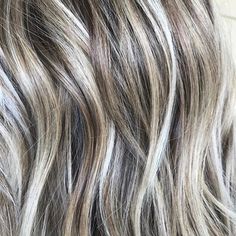 Cool Blonde Highlights, Grey Blonde Hair, Grey Hair Transformation, Grey Blonde, Hair Highlights And Lowlights, Grey Highlights, Covering Gray Hair, Silver Hair Color