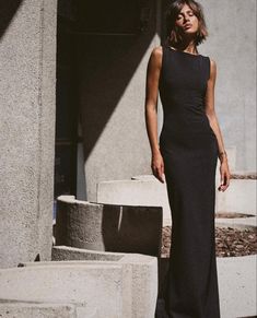 Black Boatneck Dress, Boatneck Outfit, Hourglass Dress Style, Film Premiere Outfit, Classy Timeless Outfits, Black Tie Event Dresses Classy, Minimalist Style Women, Elegant Church Outfits, October Wedding Guest Outfits