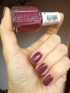 Essie - Angora Cardi N 42 Nail Polish Designs, Love Nails, Nail Art Design, Winter Nails, Manicure And Pedicure