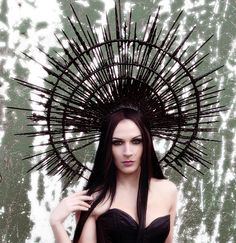 ELEUSIS Gothic headdress headpiece spikes Halo Crown WGT Mythical Fashion, Gothic Headdress, Black Hair Pieces, Vampire Fashion, Gothic Crown, Gothic Hairstyles, Womens Costumes, Moon Walk, Flowers Fashion