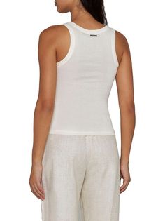 White, cotton, ribbed knit, logo patch on the back, square neck, sleeveless, straight hem.Gender: WOMENMaterial: COTTON 100%Color: WHITEMade in: PTProduct ID: 241JS1582032100*Import tax/duty will be calculated at checkout (If applicable) Casual White Ribbed Tank Top, White Ribbed Casual Tank Top, White Ribbed Tank Top, Casual Style, Chic Cotton Tank Top With Ribbed Neckline, Fitted Ribbed Cotton Tops, Fitted Cotton Tops With Ribbing, Classic Cotton Tank Top For Work, White Cotton Ribbed Tank Top, Casual White Tank Top With Ribbed Neckline