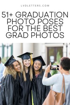 51+ graduation photo poses for the best grad photos Graduation Photo Shoot Ideas, Graduation Shoot Ideas, Grad Photo Ideas, College Graduation Photos, Graduation Photography Poses, Graduation Photography