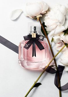 Mon Paris Ysl, Yves Saint Laurent Mon Paris, Saint Laurent Mon Paris, Strawberry Perfume, Ysl Mon Paris, Shooting Reference, Classic Perfumes, Perfume Aesthetic, Paris Perfume