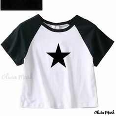 Olivia Mark - Stylish and Unique Cropped Top with Five-pointed Star Design Gothic Shorts, Estilo Emo, Geometric Clothing, Pentagram Design, Retro Fashion Women, Women Tshirt, Y2k Clothes, Retro Mode, Star Top