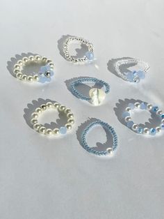 Pearl Beaded Ring, Preppy Seed Bead Rings, Ring Ideas With Beads, Aesthetic Bead Rings, Aesthetic Beads Ring, Cute Seed Bead Rings, Cute Diy Rings, Bracelets Handmade Beaded Diy Jewelry, Blue Bead Bracelet Ideas