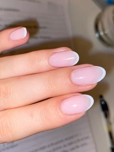 Pretty soft almond french tip gel manicure baby pink nails elegant nails clean girl nails thin french tip almond gel nails Small Rounded Nails, Clean Girl French Nails, Pink Undertone French Nails, Clean Girl Nails French Tip, Petite French Tip Nails, Micro French Manicure Almond, Light French Nails, French Manicure Almond Nails Short, Short Oval Nails French Tip