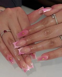 Girly Acrylic Nails Summer, 18th Birthday Nails Ideas, 18th Birthday Nails, Medium Length Acrylic Nails, Birthday Nails Pink, Nail Salon Nails, Pink Birthday Nails, Pink And Gold Nails, Skin Self Care