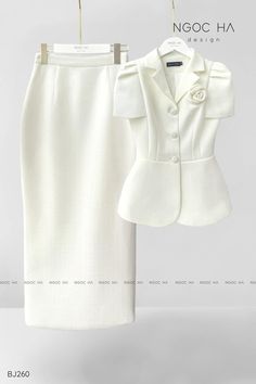 University Graduation Outfit Classy, University Graduation Outfit, Korean Fashion Women Dresses, Corporate Dress, University Graduation, Outfit Classy, Sunday Dress, Office Dresses For Women, Fashion Top Outfits