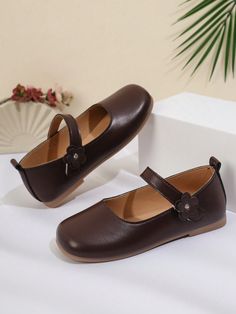 1 Pair Girls' Brown PU Flower Hook-And-Loop Adjustable Round Toe TPR Non-Slip Lightweight Comfortable Flats, Solid Color Fashion Ballet Shoes For Girls Under 14 Years Old, Suitable For Formal Occasions, Daily Wear And School Performances Brown Preppy    Plain Instep   Kids Shoes, size features are:Bust: ,Length: ,Sleeve Length: Kids Flats, Costume Inspo, Shoes For Girls, Color Fashion, Comfortable Flats, Colorful Fashion, Formal Occasion, Kid Shoes, Girls Shoes