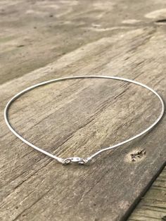 Genuine 925 Sterling Silver Omega Chain✽ Genuine .925 Sterling Silver 1.5 mm wide✽ 16, 18, 20  inch, lengths available ✽ Finished with lobster clasp, Stamped "925"✽ Many more Omega chains also listed in our Etsy store!✽ Arrives in a small gift box Omega Necklace, Silver Necklace For Women, Mens Chain Bracelet, Criss Cross Ring, Silver Link Bracelet, Sterling Silver Mens, Pretty Rings, Chain Choker, Small Gift