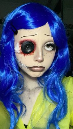 #emo#goth#gothgirl#2000s#metal#makeup#makeupartist#alternative#emofashion#gothfashion#alternativefashion#outfitideas#makeupideas#coraline Coraline Makeup Tutorial, Coraline Face Paint, Coraline Cosplay Makeup, Halloween Costumes Alternative, Coraline Makeup Ideas, Coraline Makeup Halloween