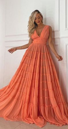 Circle Skirt Outfits, Classy Dress Outfits, Long Hair Cuts, Mode Fashion, Classy Dress, Skirt Outfits, Dress Codes, Beautiful Outfits, One Shoulder Formal Dress