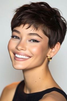 Dark Brown Pixie, Dark Brown Hair Color Ideas, Pixie Cut With Highlights, Brown Pixie, Brown Pixie Cut, Dark Chocolate Hair, Dark Chocolate Brown Hair, Brown Hair Color Ideas, Choppy Bob Haircuts