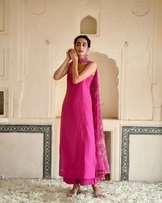 Size Chart Kurta Set From Saree, Kurta Set Ideas, Kurta Set Designs Women, Sleeveless Kurta Set, Rings Indian, Silk Kurta Set, Trendy Outfits Indian, Dresses Traditional, Kurta Set For Women