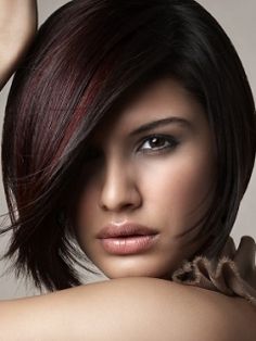 Red Peekaboo, Classic Bob Hairstyle, Haircolor Ideas, Black Hair With Highlights, Dark Hair With Highlights, Keira Knightley, Blonde Ombre, Dark Brown Hair, Hair Color Trends