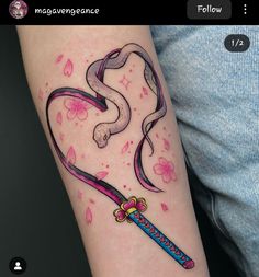 Anime Demon Slayer Tattoo, Mitsuri Demon Slayer Mark Tattoo, Anime Sibling Tattoos, Demon Slayer Inspired Tattoos, Tattoo Ideas Female Funny, Matching Demon Slayer Tattoos, Mitsuri Quotes, Tattoo Ideas Demon Slayer, Amine Tattoo