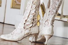 Lace Ivory Wedding Boots Vintage Wedding Boots, Victorian Wedding Boots, House Of Elliot, Lace Wedding Boots, Bridal Shoes Vintage, Country Shoes Boots, Cowgirl Boots Wedding, Mochila Nike, Classic Black Boots