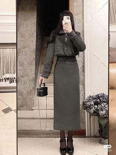 Coat And Skirt For Women, Chaebol Outfit, Chaebol Fashion, Ladies One Piece Dress, Tweed Outfits, Coat And Skirt, Womens Skirt Outfits, Hollywood Dress, Elegant Outfit Classy