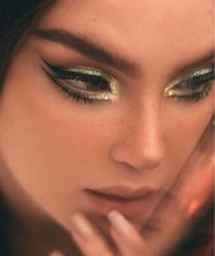 Mekap Mata, Smink Inspiration, Makijaż Smokey Eye, Dope Makeup, Edgy Makeup, Makeup Eye Looks, Creative Makeup Looks, Make Up Inspo, Eye Makeup Art