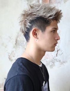 Mens Short Mohawk, Punk Hair Men, Silver Hair Men, Short Mohawk, Short Punk Hair, Fade Haircuts For Men, Mohawk Hairstyles Men, Tomboy Hairstyles