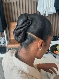 Pressed Hairstyles For Black Women, Feminine Journey, Editorial Hair, Have Inspiration, Natural Hairstyles, Curly Hairstyles, Short Haircuts